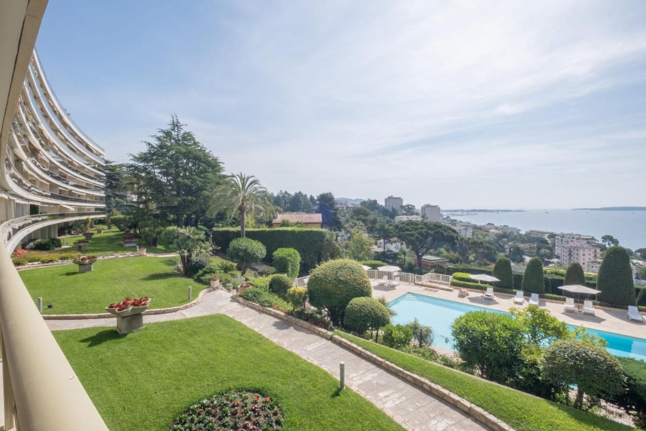 Elegant 3-room With Terrace Pool & Island Views