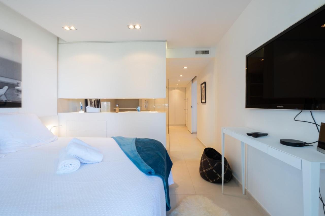 Apartment Elegant 3-room With Terrace Pool & Island Views *