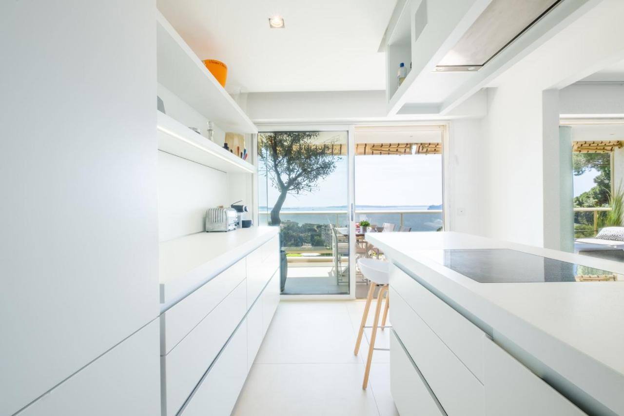Elegant 3-room With Terrace Pool & Island Views Apartment