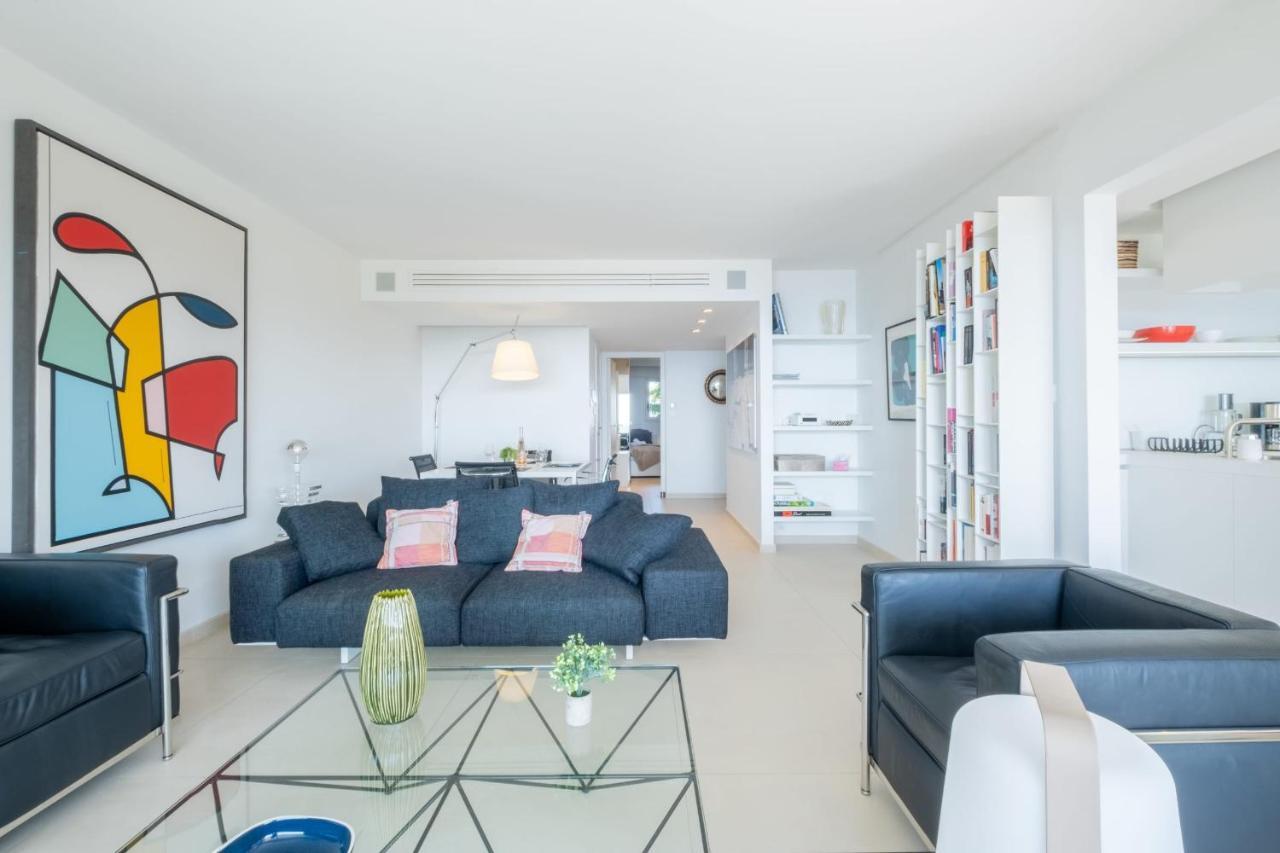 Elegant 3-room With Terrace Pool & Island Views *