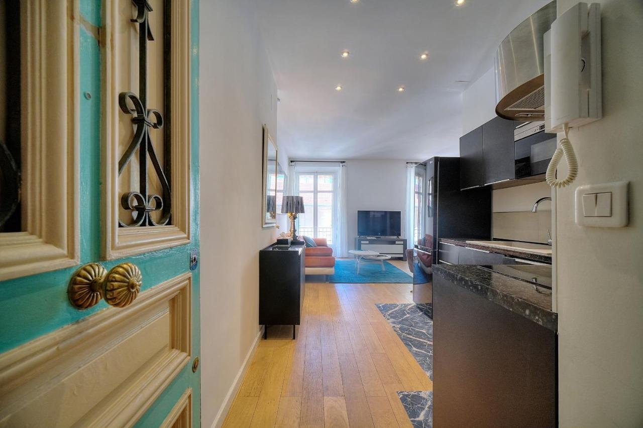 Appartement Superbe 3 Pieces Moderne Et Tres A2b233 *