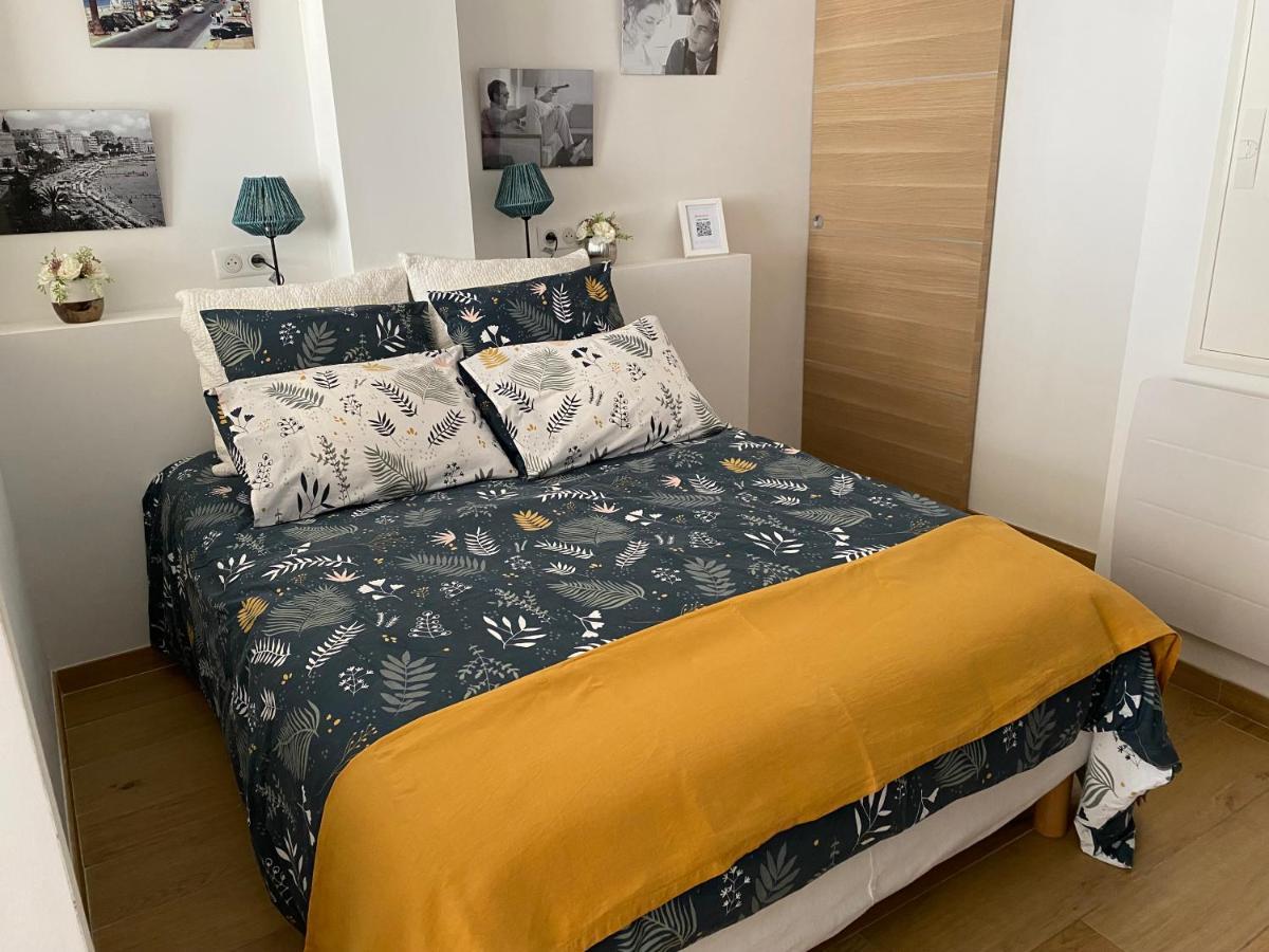 30 M2 Hyper Centre, Neuf, Parking Gratuit, 3 étoiles Cannes