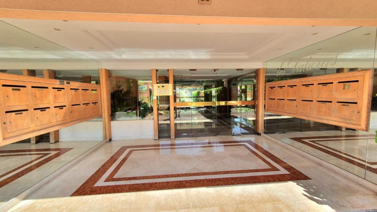 Conseil Immo -residence Avec Piscine, Avec Terrasse Pour 4 Personnes * Cannes