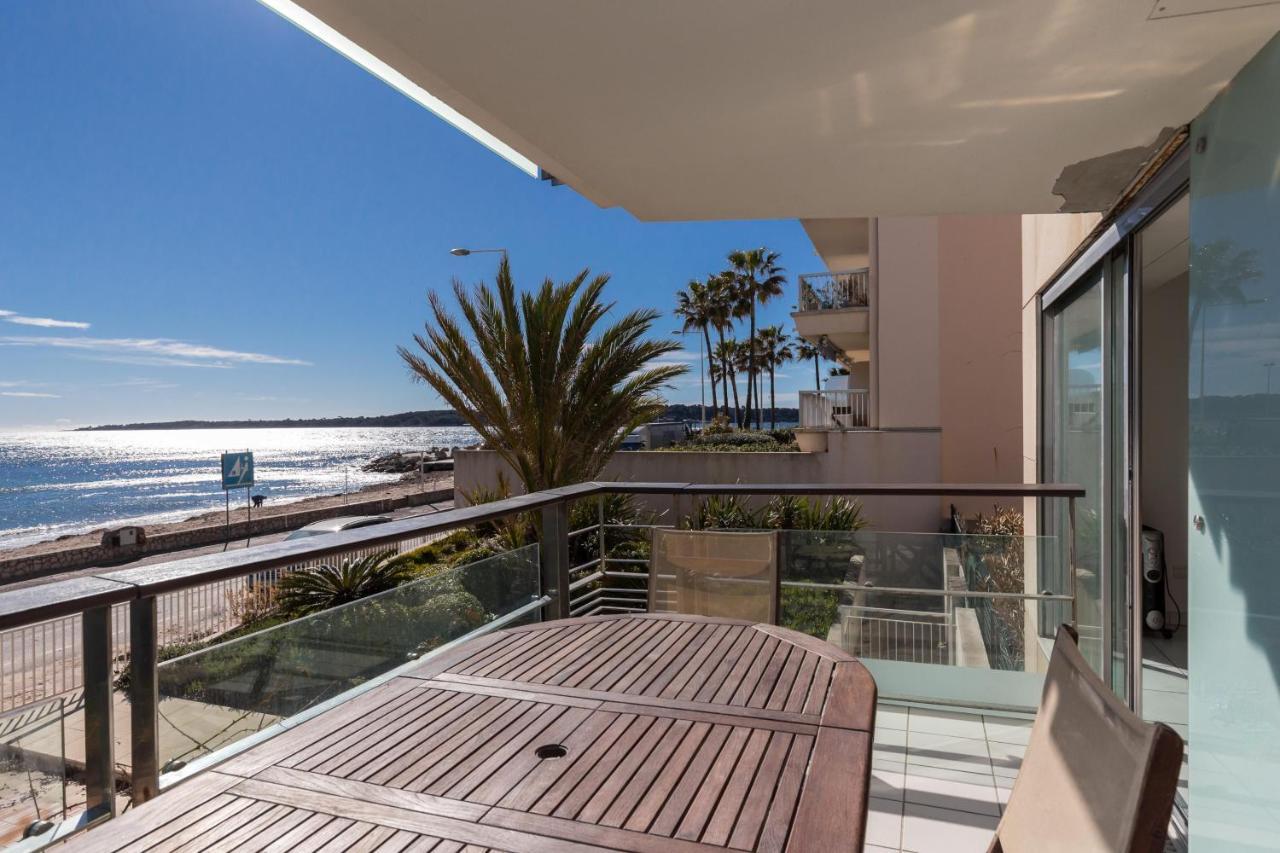 Beachfront Terrace: Bright Two-bedroom With Sea Views * Cannes