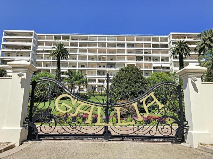 Gallia Apartment *