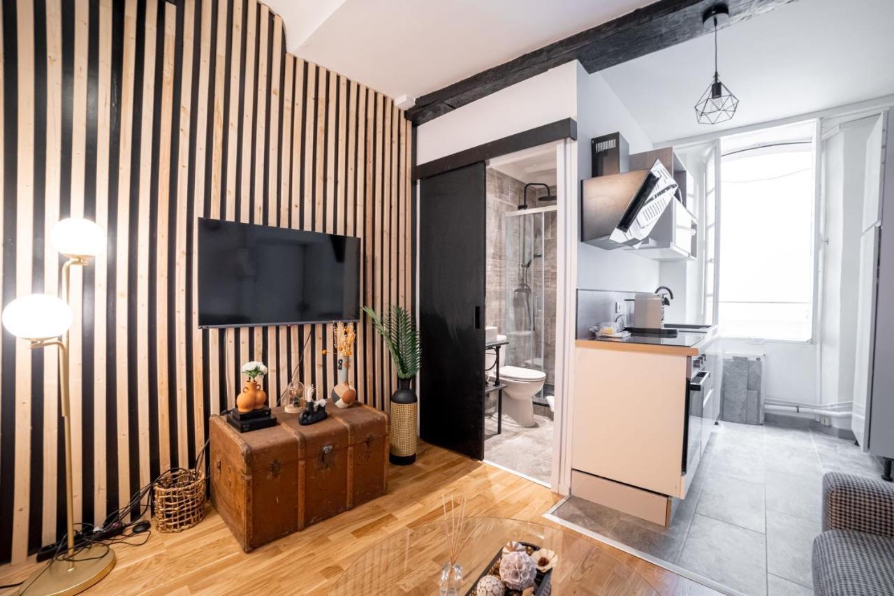 Griffin Furnished Flat *