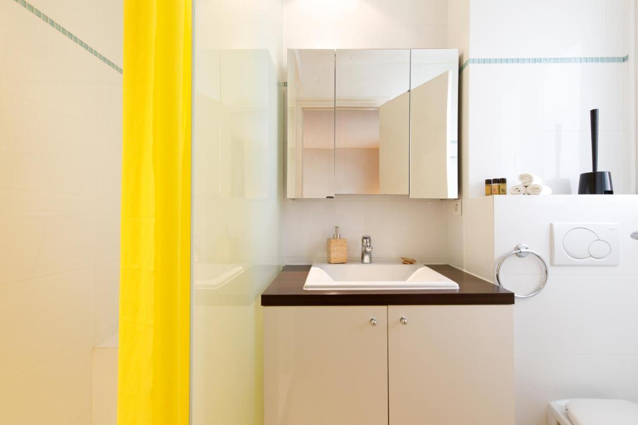 Archer De Palma Yourhosthelper Apartment Cannes