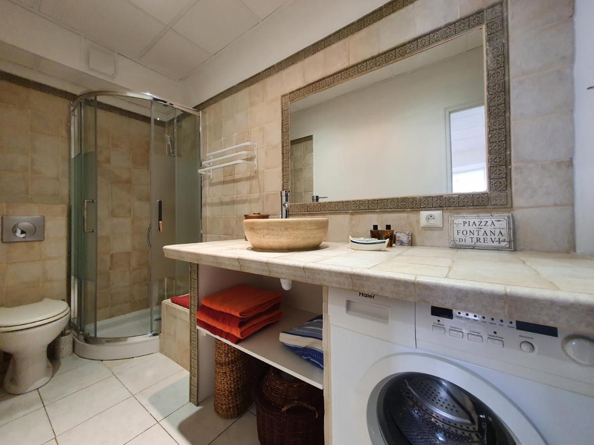 Appartement Suquet 22 - 2 Pieces, Coeur Historique, Calme, A 300m, Parking *