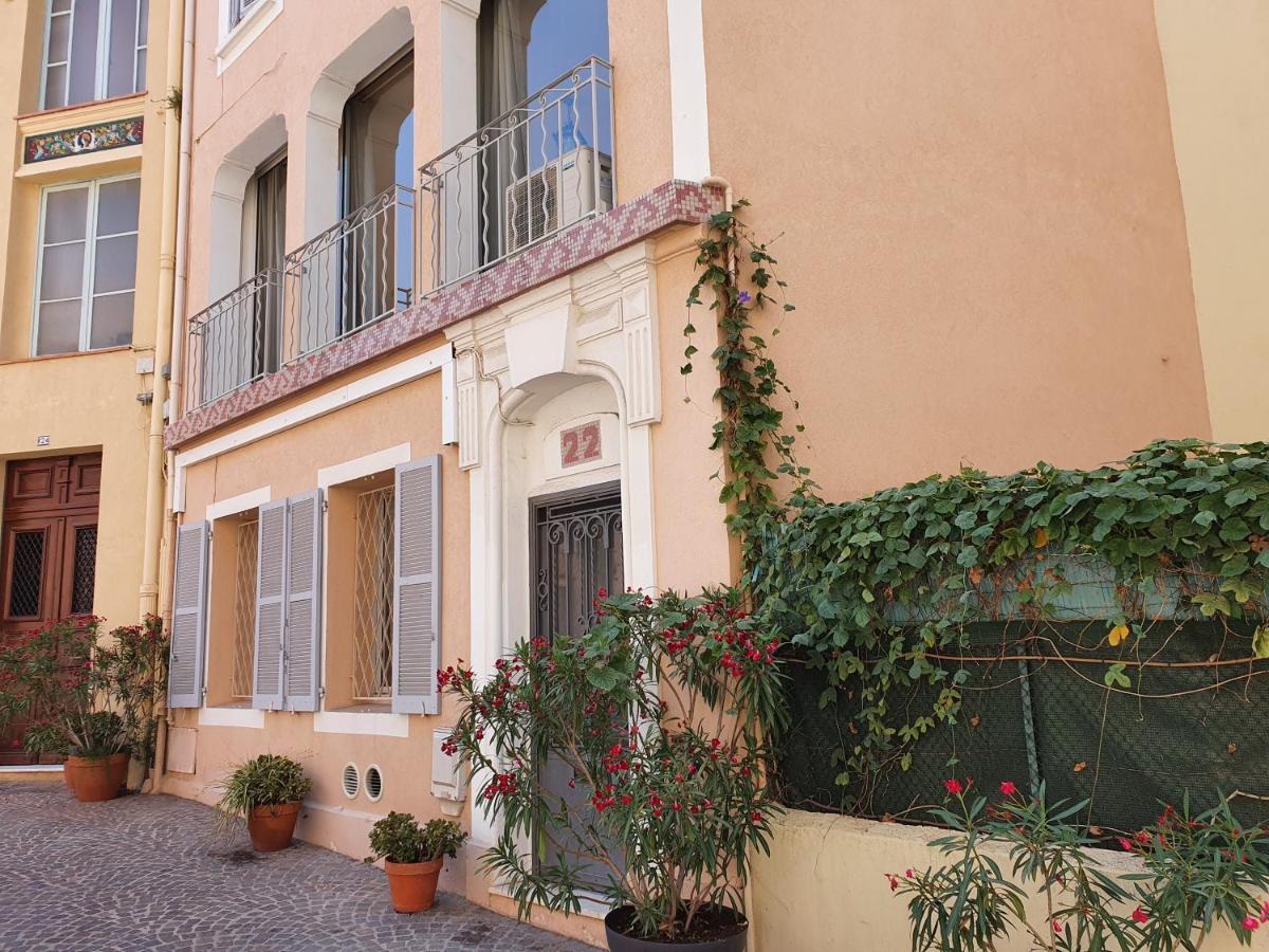 Suquet 22 – 2 Pièces, Cœur Historique, Calme, à 300m, Parking Cannes