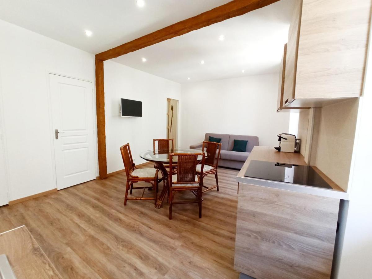Viva Riviera 6 Rue Commandant Andre *