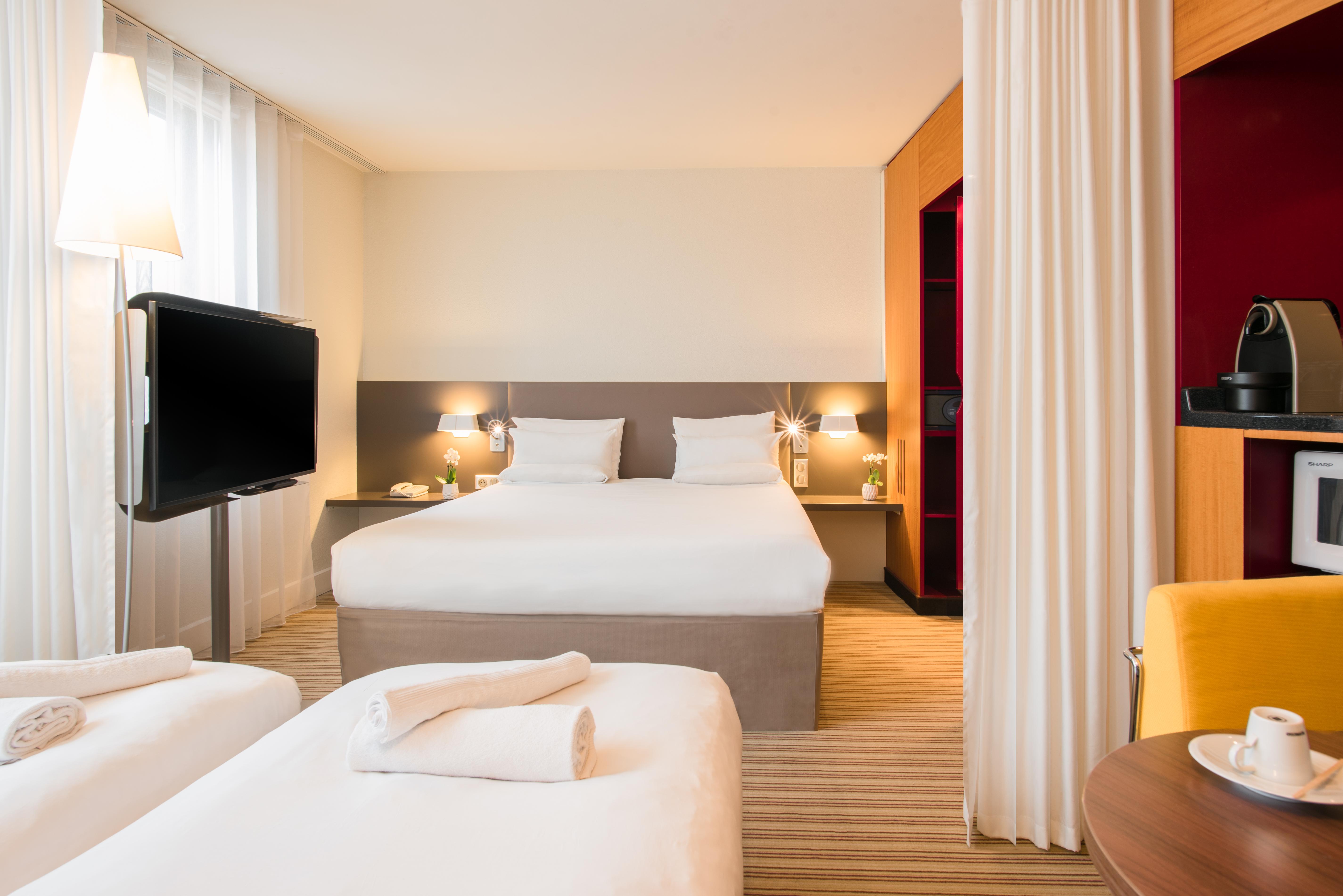 Novotel Centre Hotel
