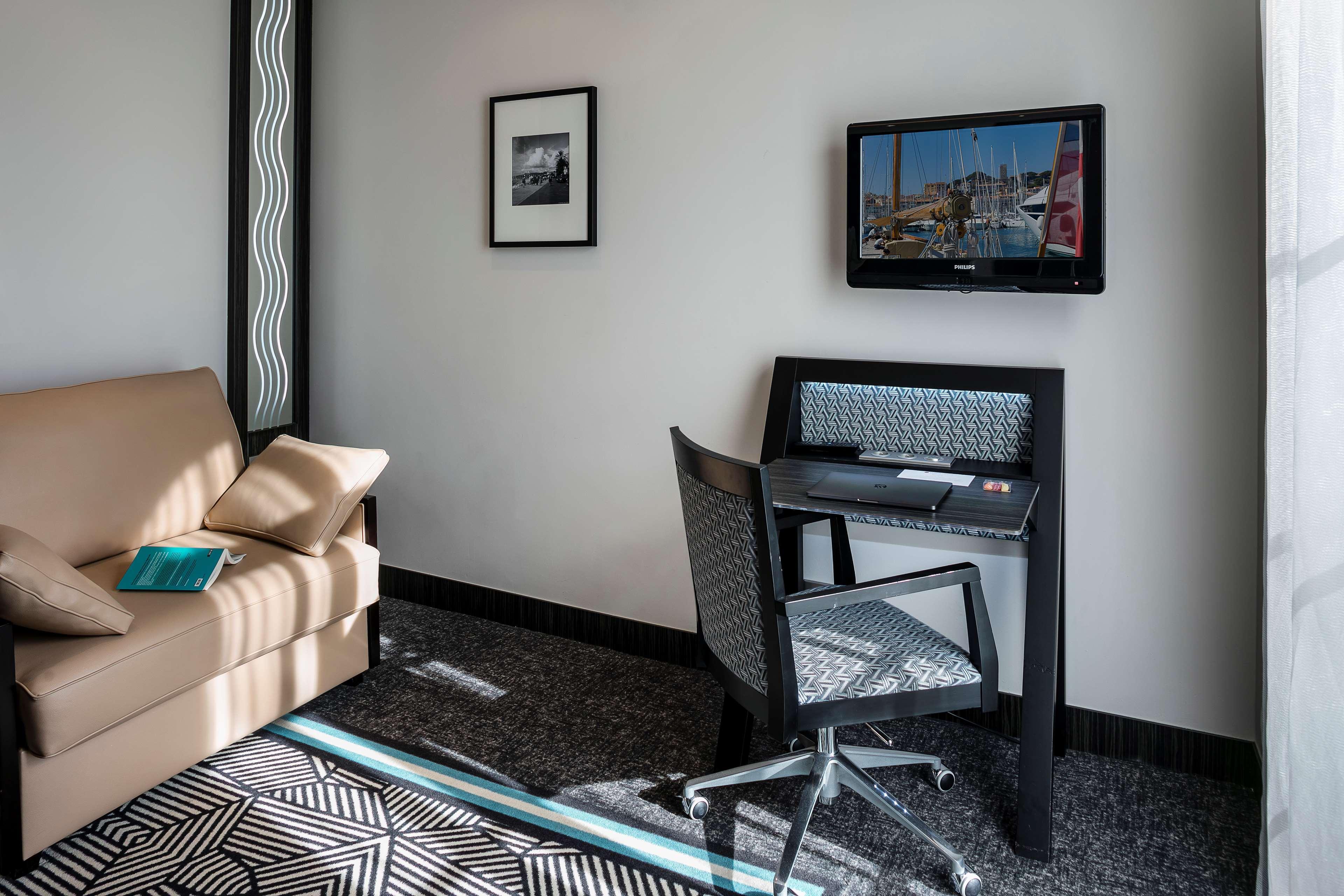 Bw Premier Collection Mondial Hotel