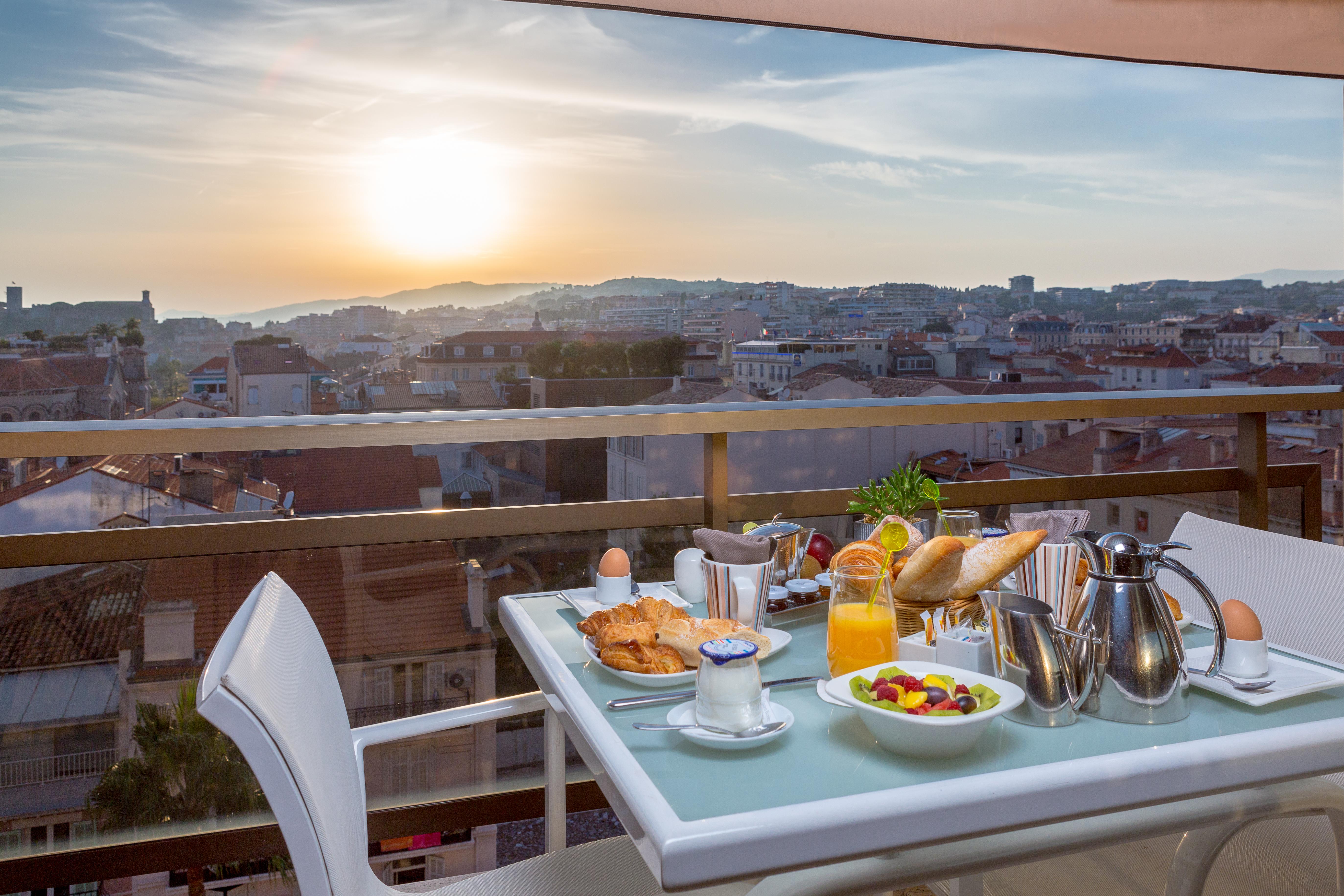 Barriere Le Gray D'albion Hotel Cannes