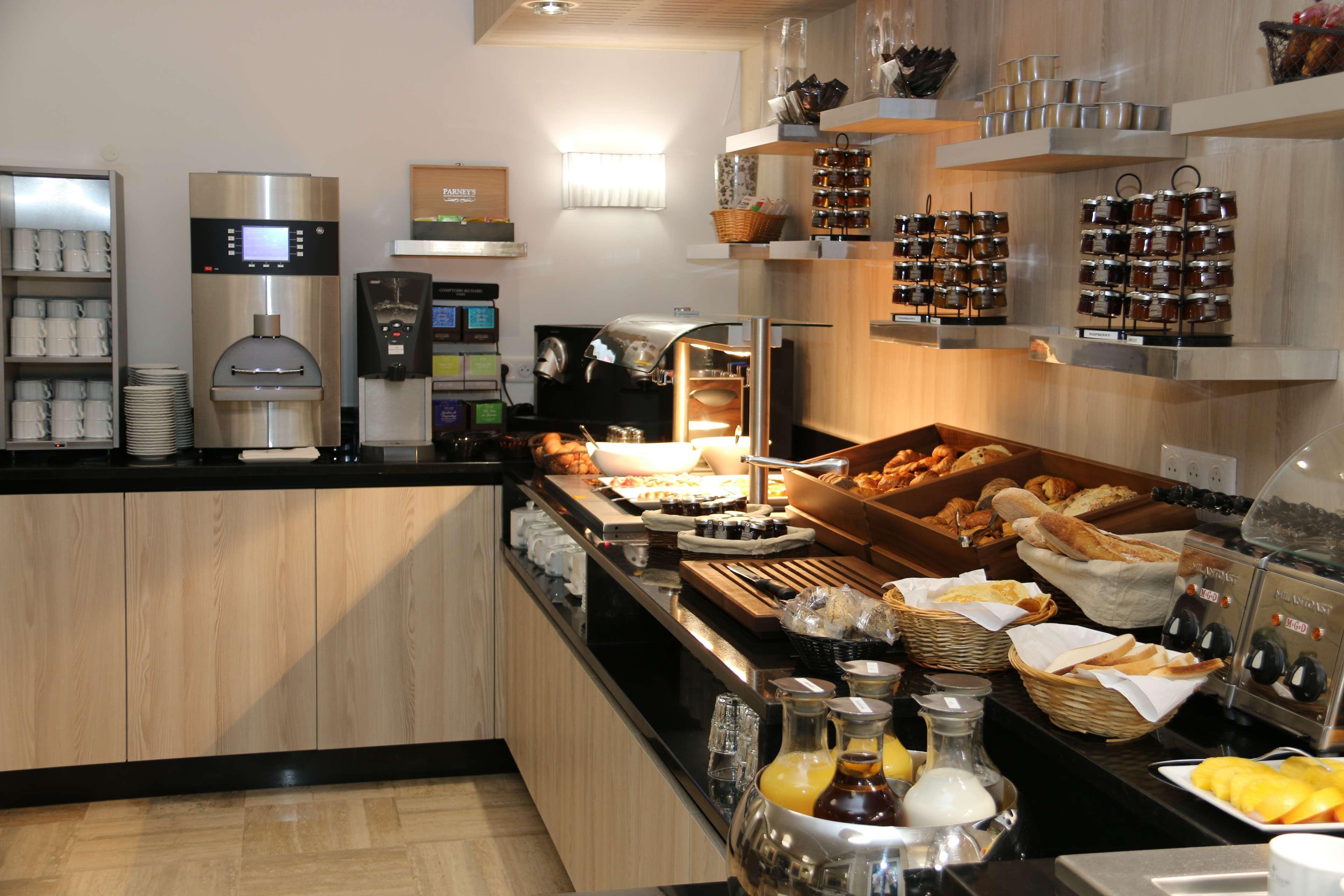 Golden Tulip De Paris Hotel Cannes