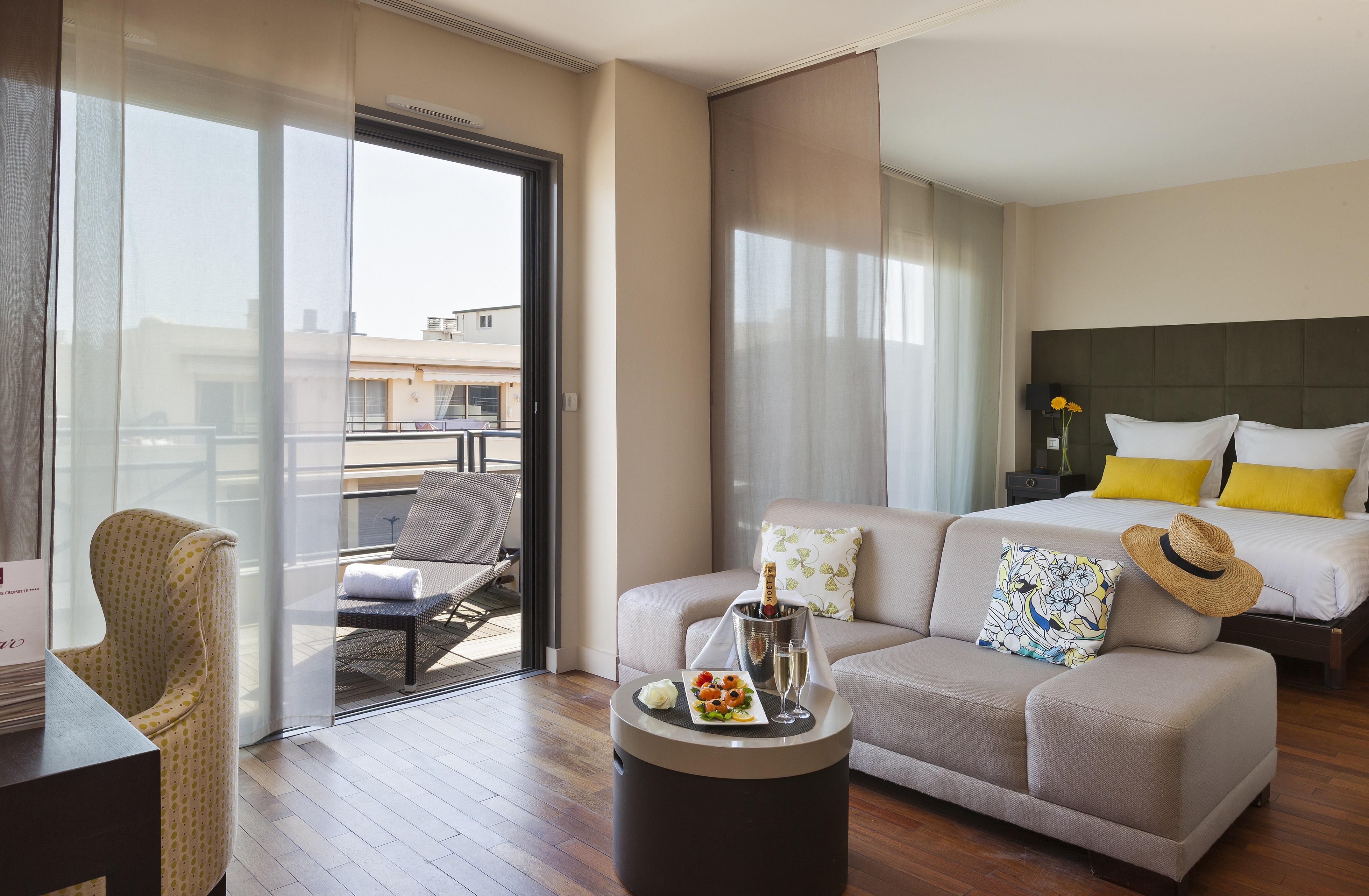 Neho Croisette Hotel