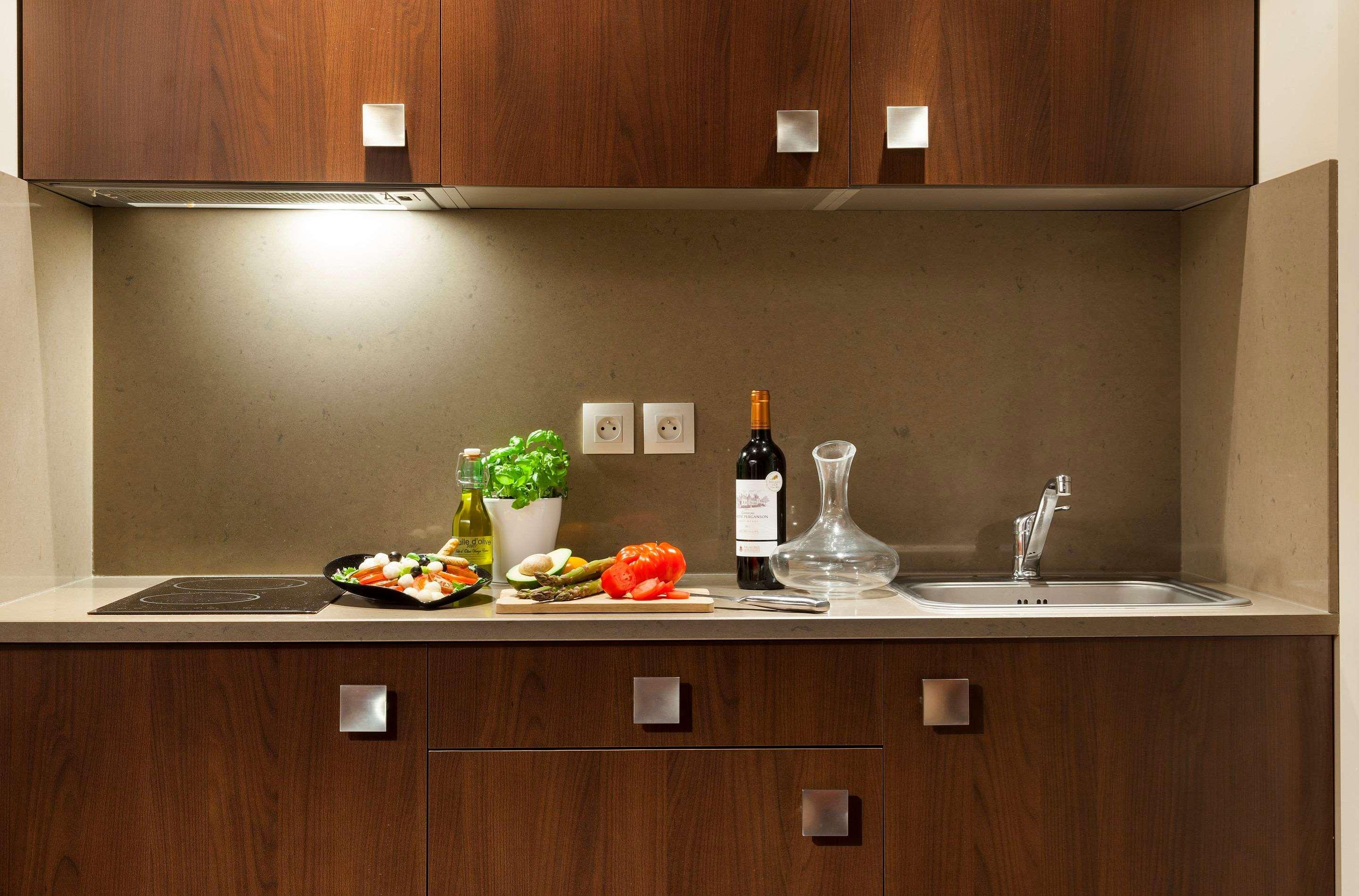 Neho Croisette Hotel 4*