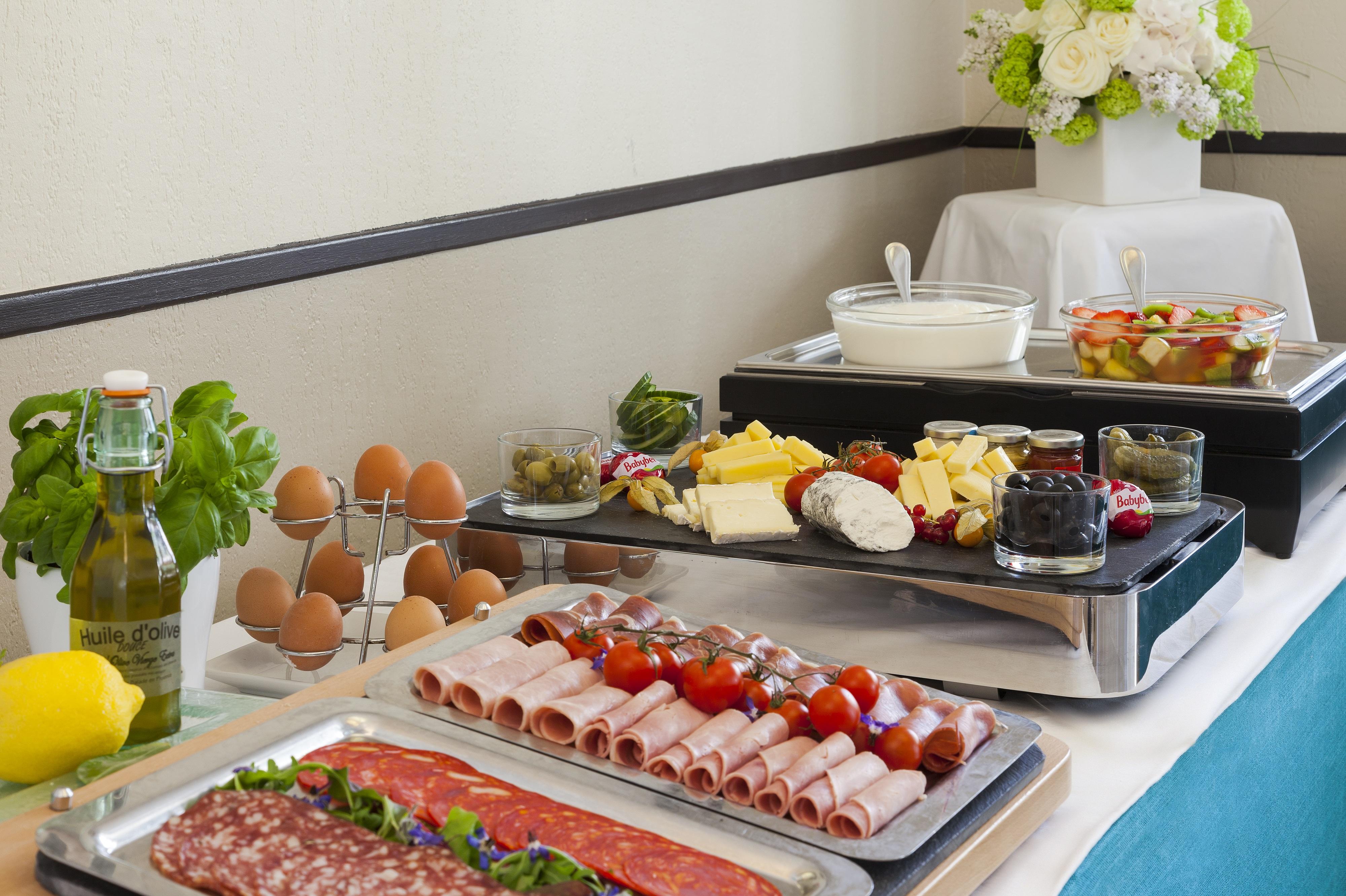 Neho Croisette Hotel 4*