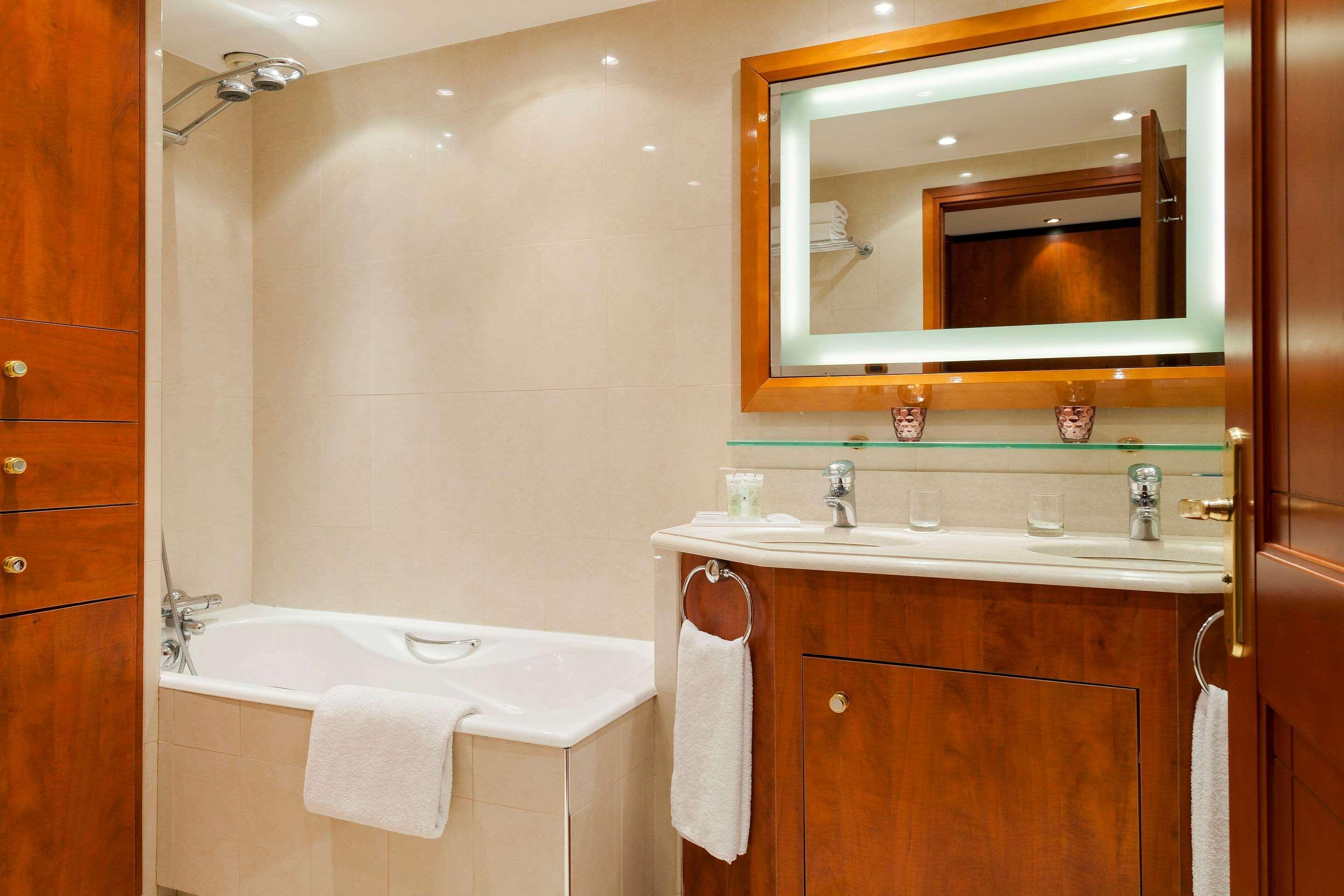 Hotel Neho Croisette 4*