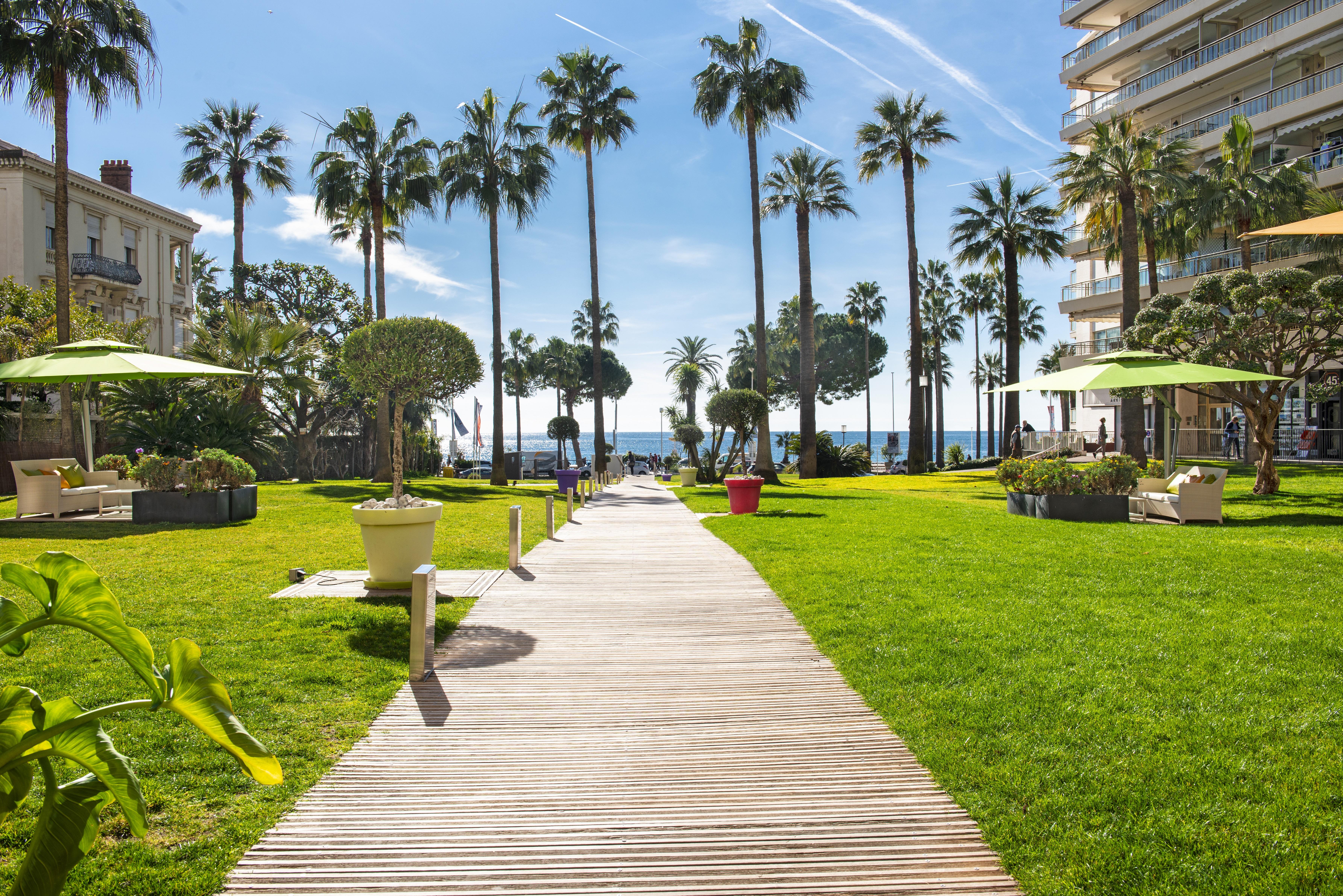 Ibis 5380 * Cannes