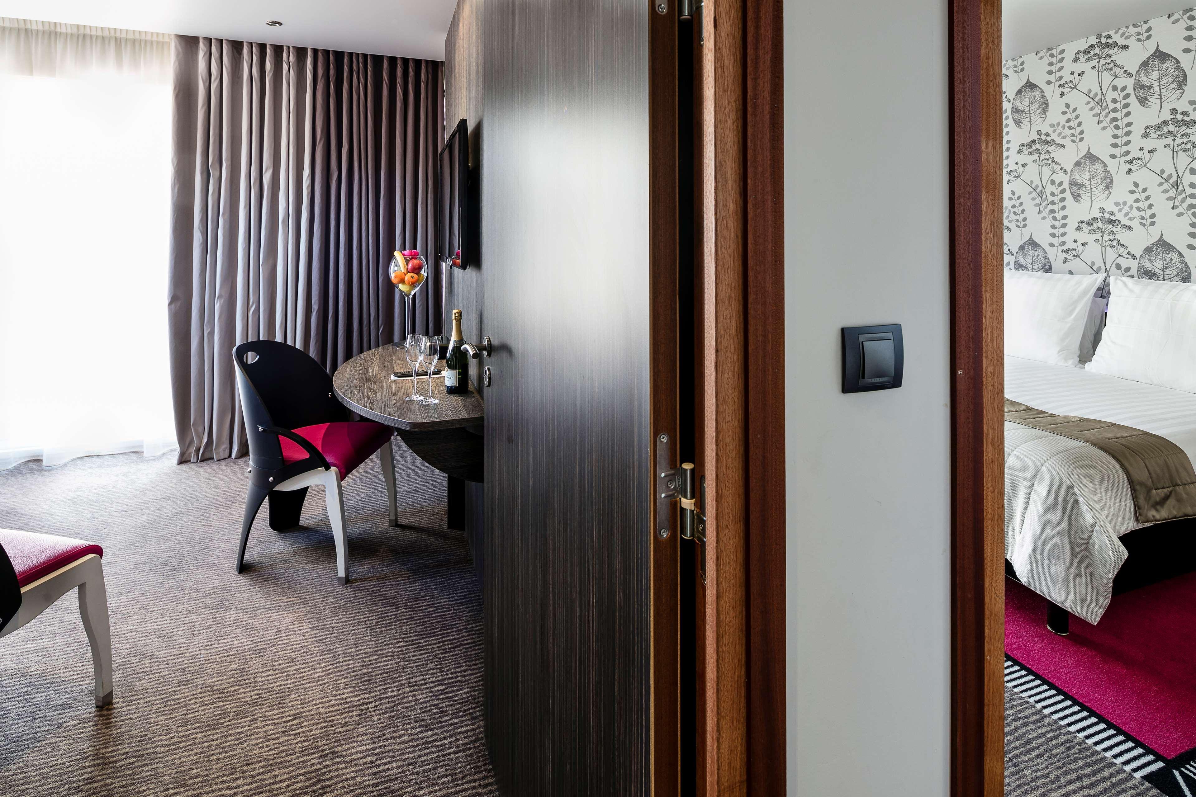 Western Premier Le Patio Des Artistes Wellness Jacuzzi Hotel Cannes
