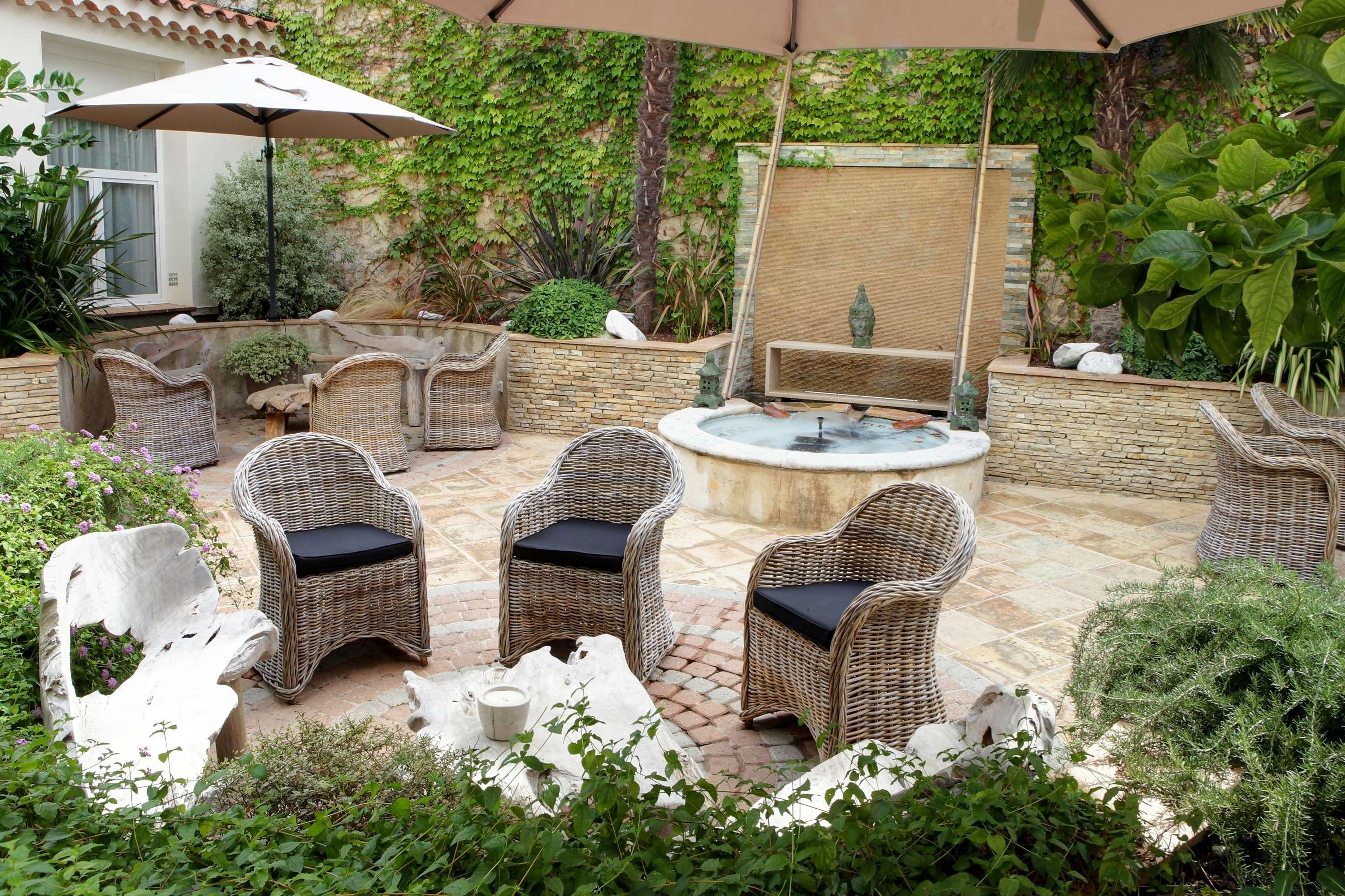 Western Premier Le Patio Des Artistes Wellness Jacuzzi Hotel