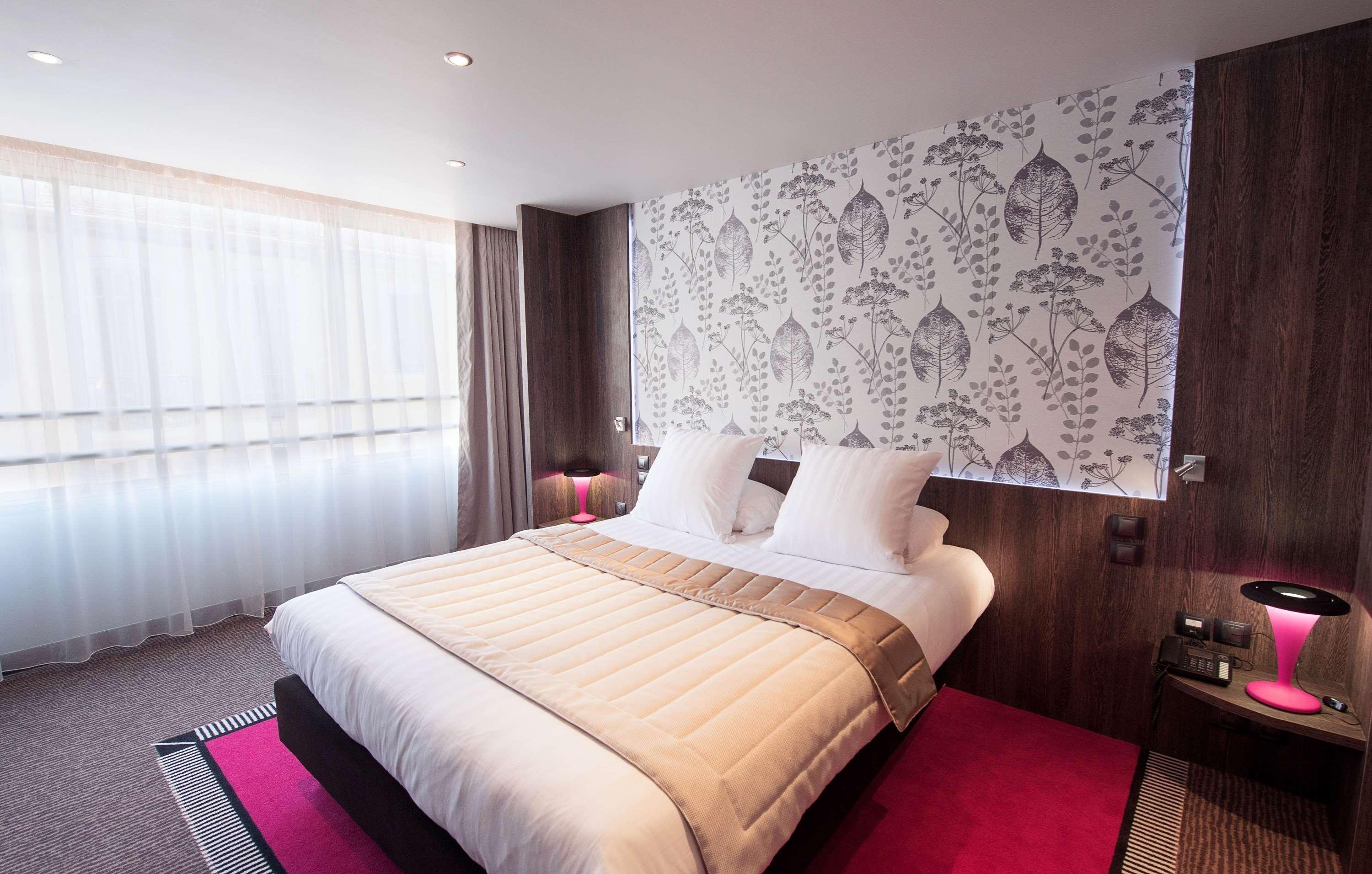Western Premier Le Patio Des Artistes Wellness Jacuzzi Hotel