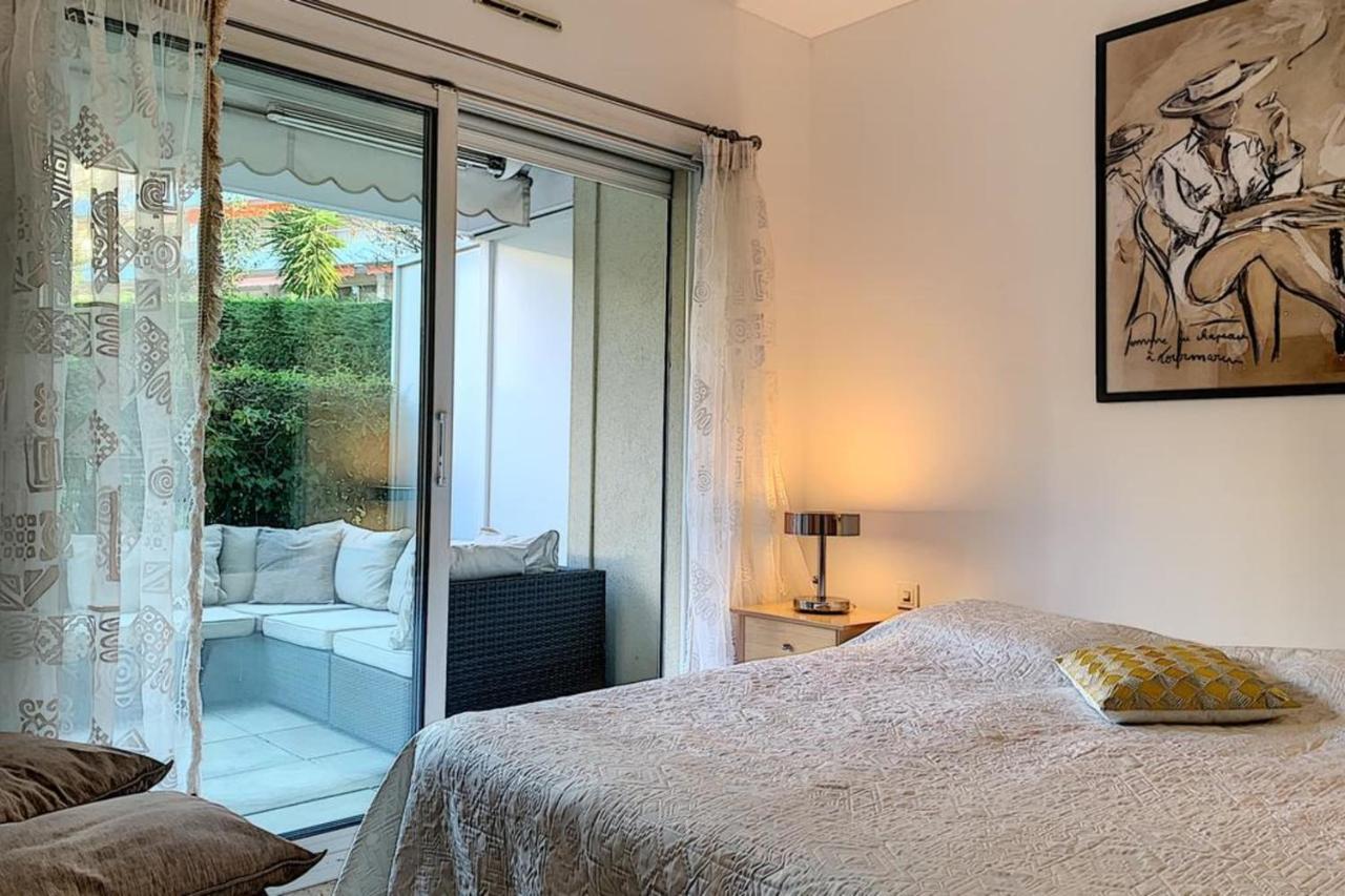 Casa de férias Henri Camille Real Estate - Golden - One Bedroom Apt Swimming Pool Cannes