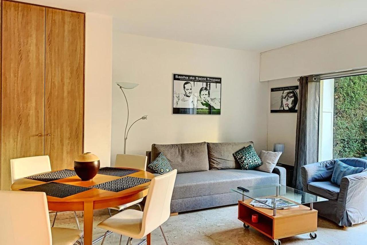 Henri Camille Real Estate - Golden - One Bedroom Apt Swimming Pool Cannes