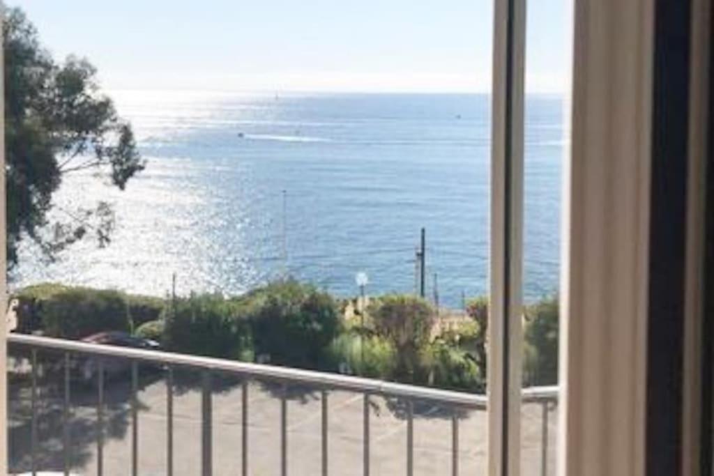 Villa Directly On The Sea *