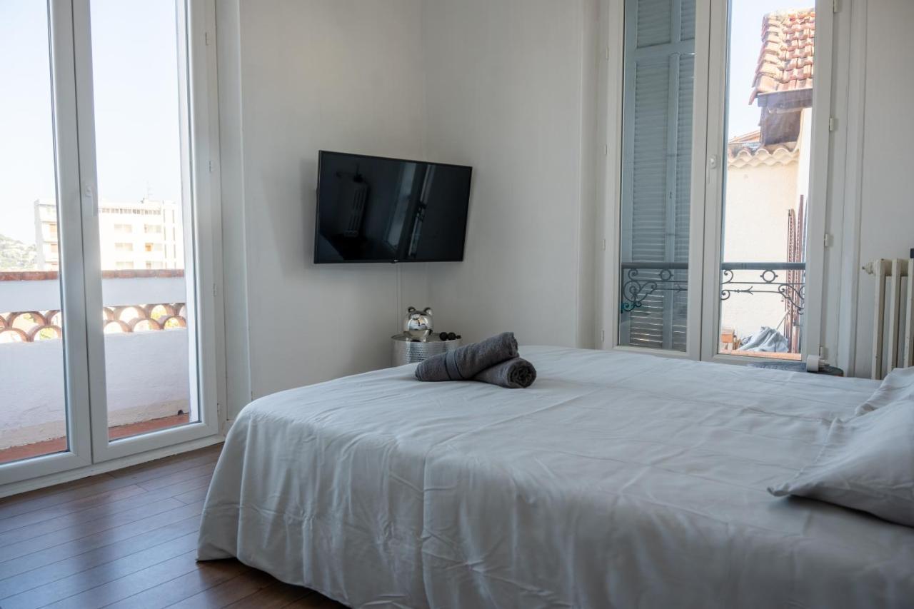 Beautiful W/ Ac - Close To Exhibition & Beach *