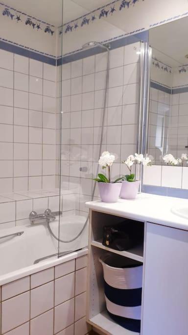 Super Manoir A Yourhosthelper Apartment