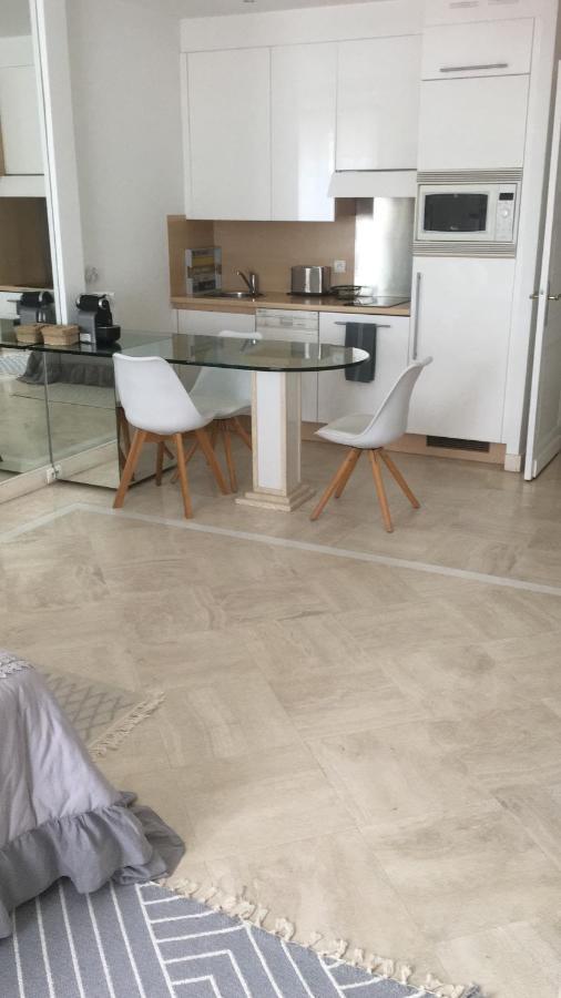 Palais Miramar 65 Bd De La Croisette Apartment *
