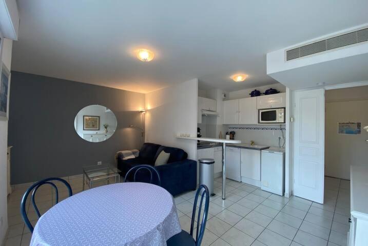 Apartment C057-appart Fonctionnel - 4 Pers - Suquet-clemenceau Cannes