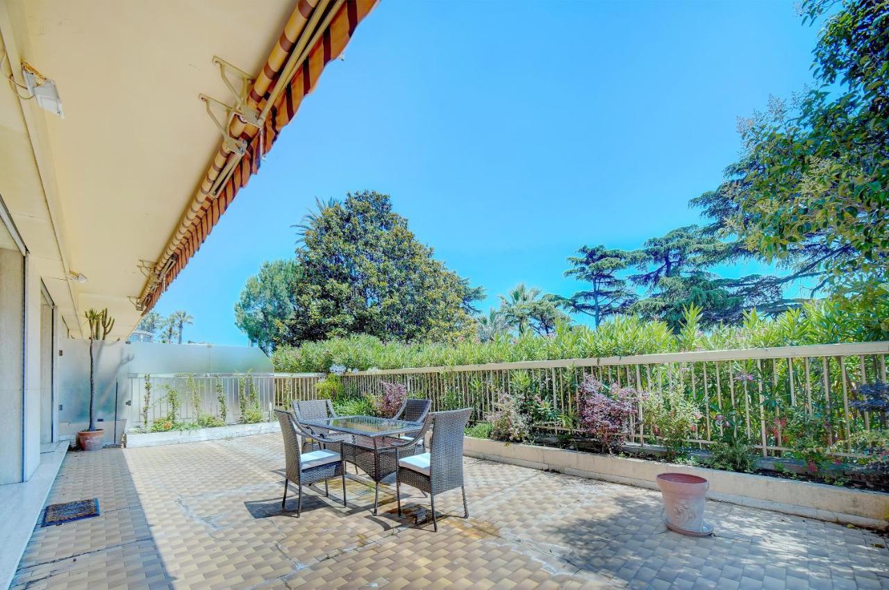 Comfortable, Superb South Terrace