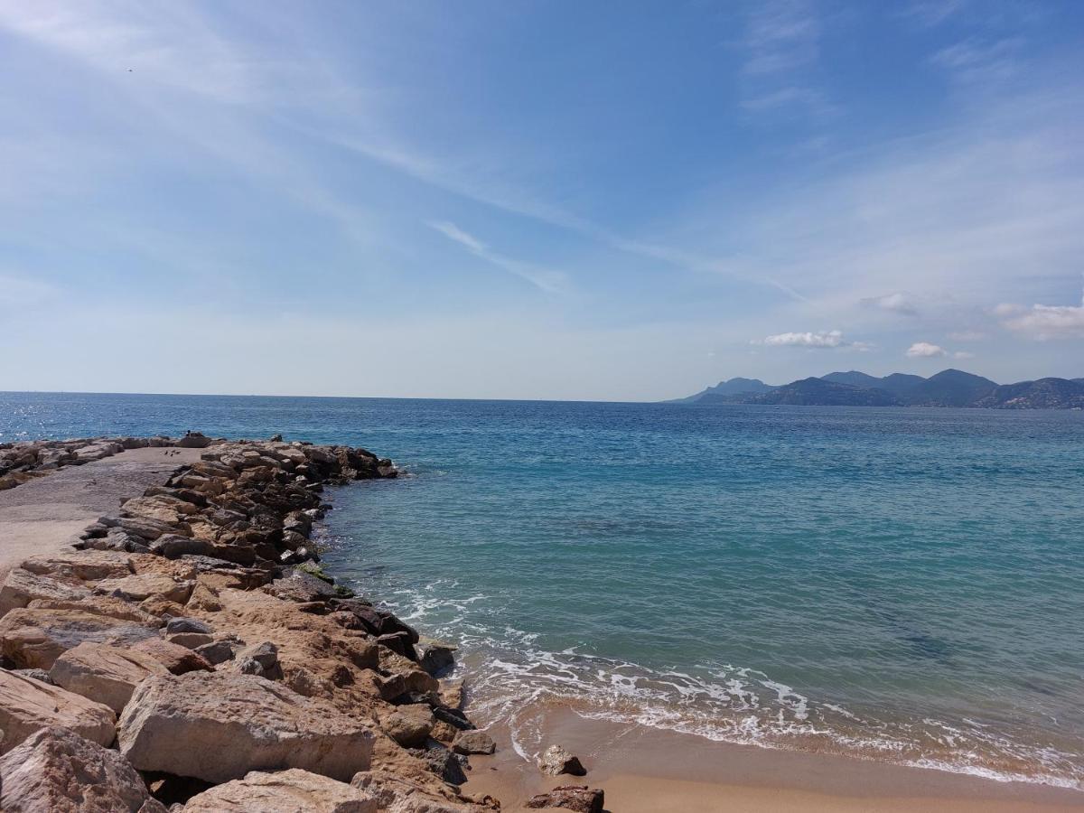 Place Suquet Appartement Cannes