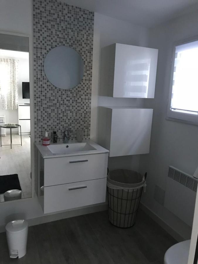 Les Fleurs Bed & Breakfast *
