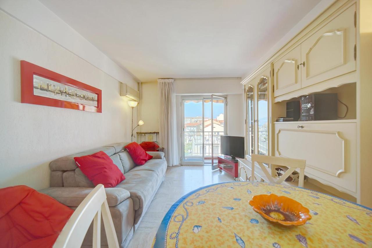 2 Center Very Comfortable Wi Fi Apartment