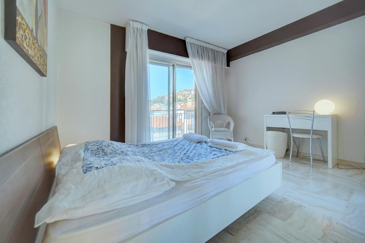 2 Center Very Comfortable Wi Fi Cannes