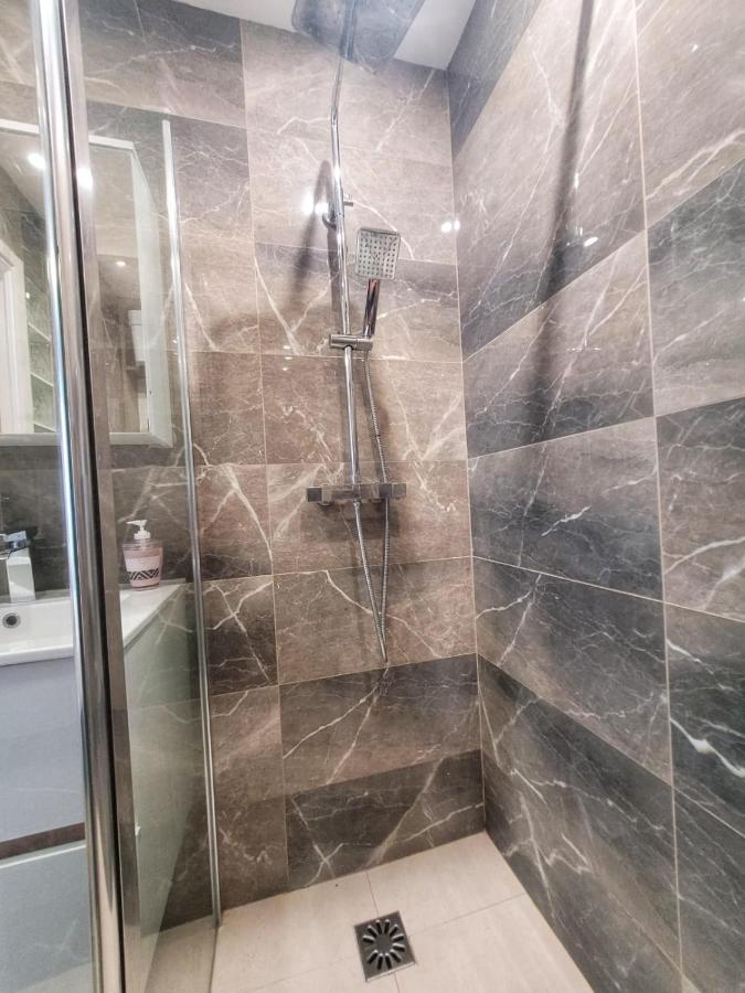 Love A - 25m2 Pour 2 Personnes Avec Un Jacuzzi Prive Apartment
