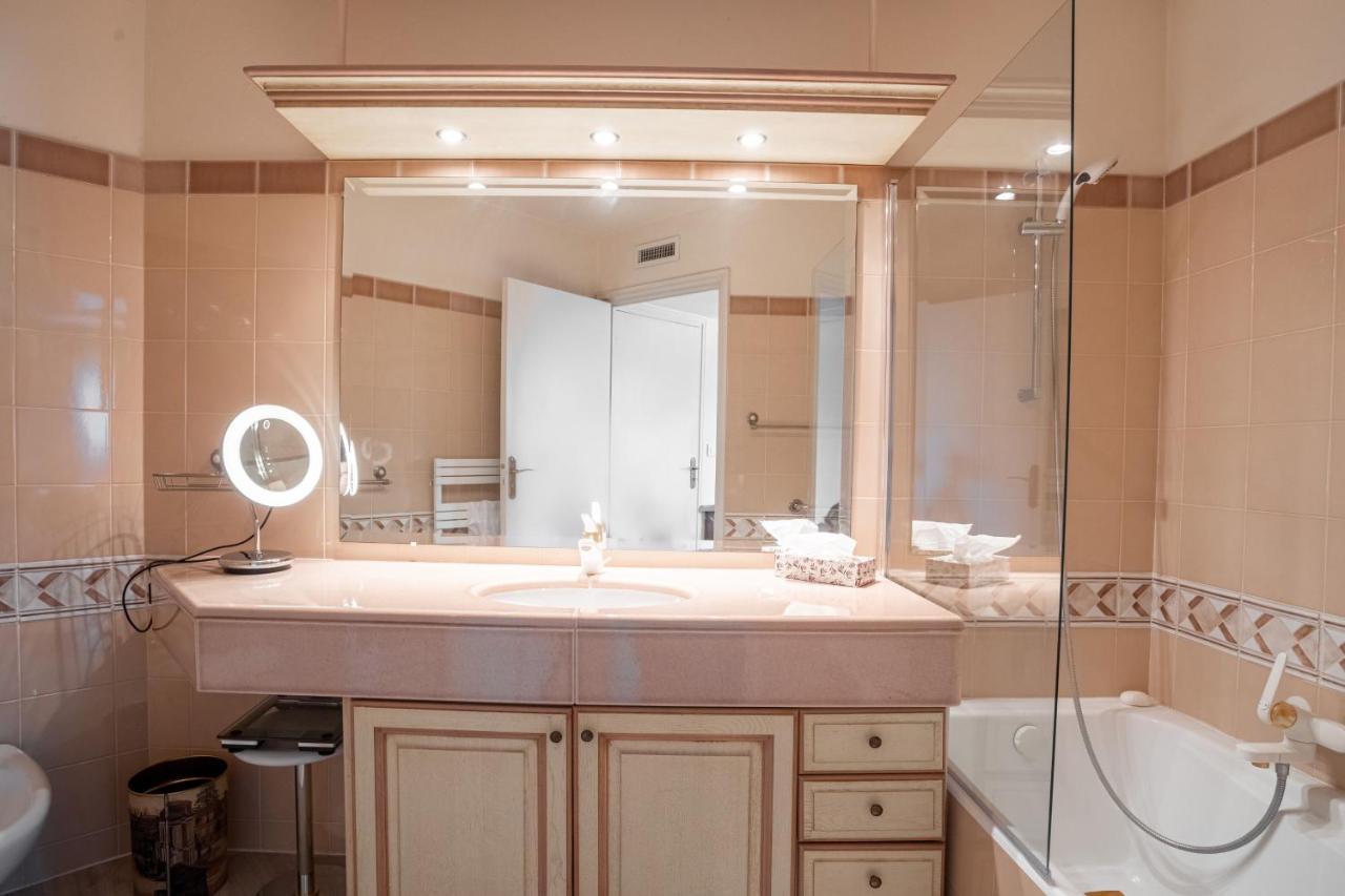 Situation Exceptionnelle Rue D Antibes Centre Cannes! By Halldis Apartment