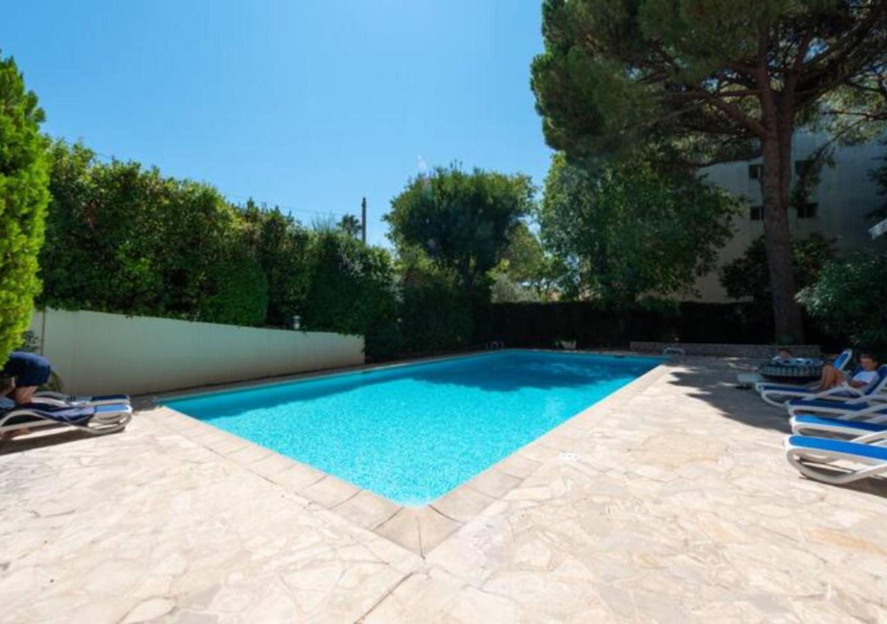 Le Cardiff Avec Grand Balcon, Piscine Et Parking, Un Fabuleux Familial En Basse Californie