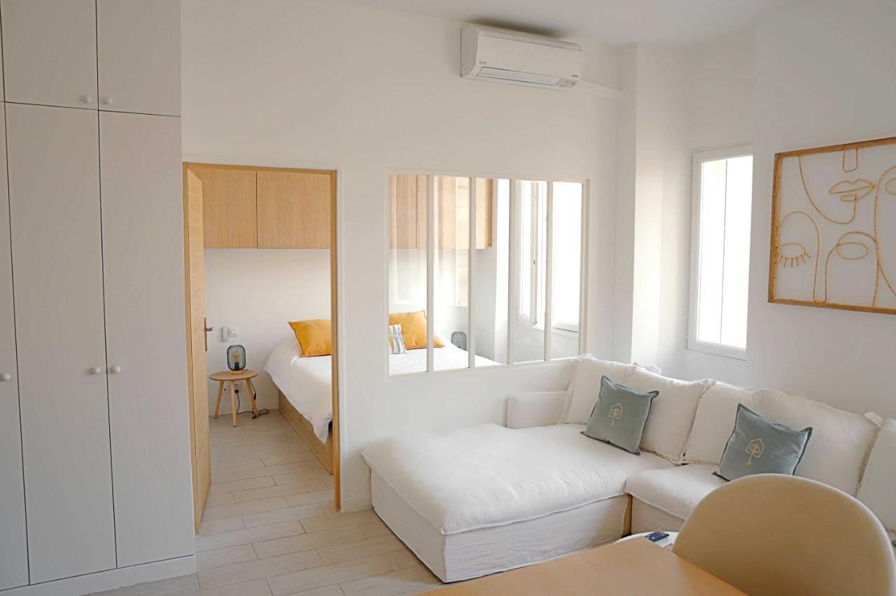 Le Phenicien Cannes, Antibes Street, Modern, City Center Apartment