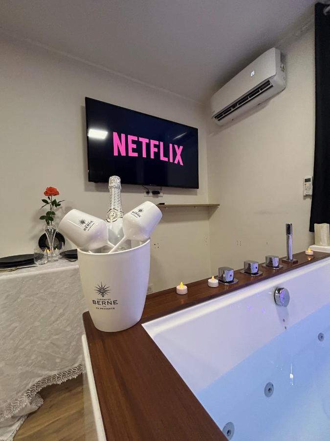 Apartment Love A - 25m2 Pour 2 Personnes Avec Un Jacuzzi Prive