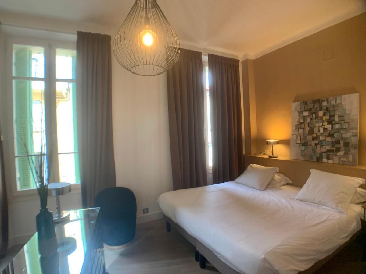 Apartment Rue Jean Riouffe A Cannes