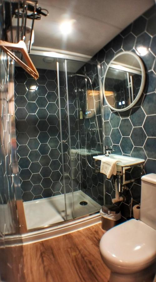 Atlantis Hotel 3*