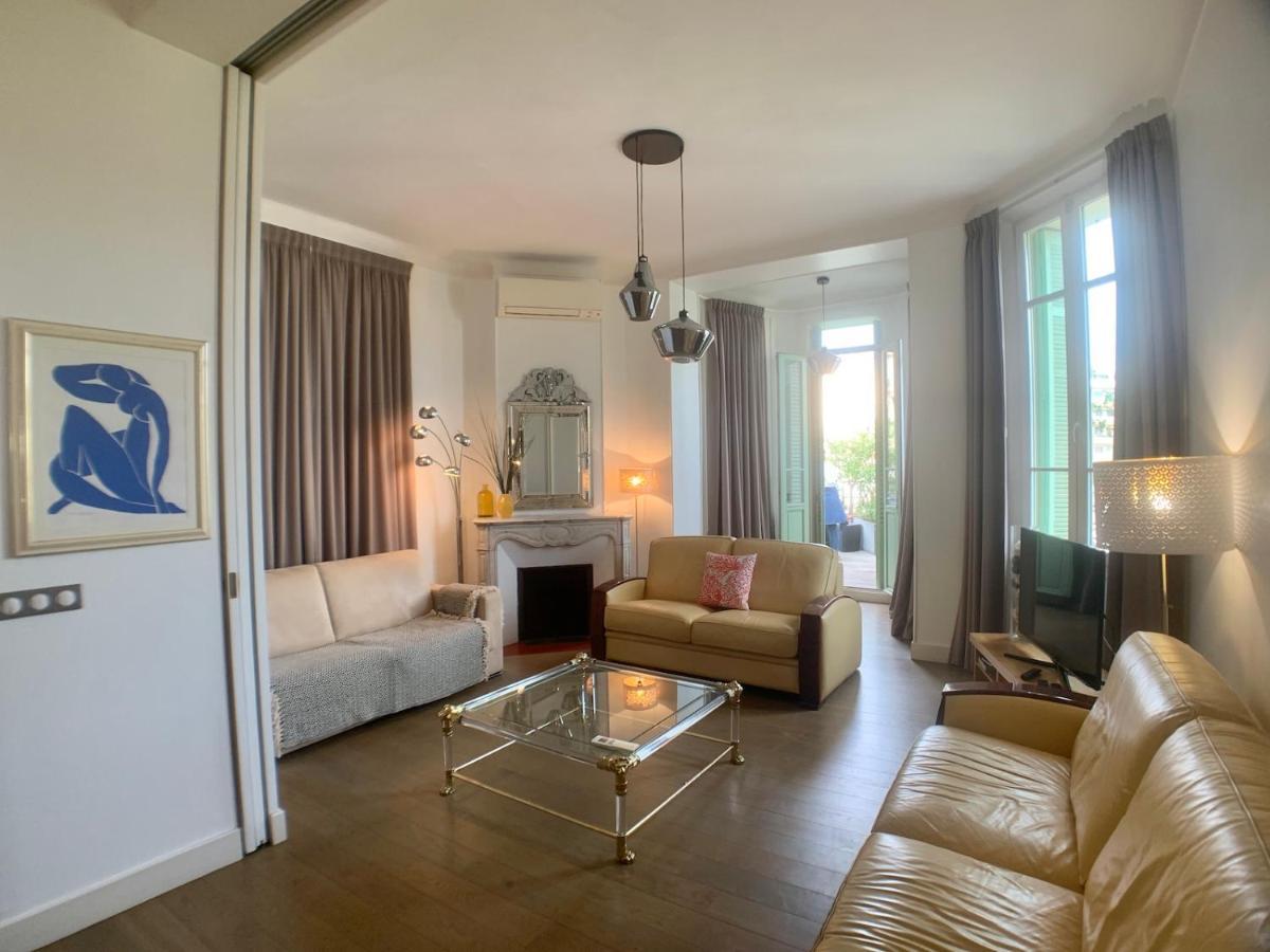 Apartment Rue Jean Riouffe A Cannes