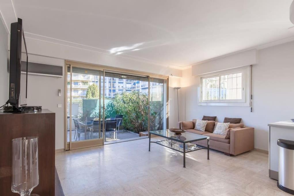C065-chic And Modern Apt With Terrace - La Croisette Apartment