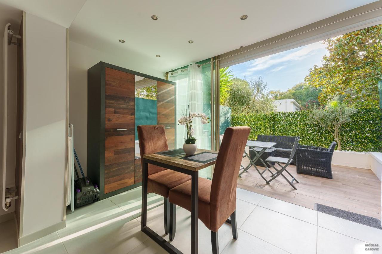 Studio Avec Belle Terrasse Appartement Cannes