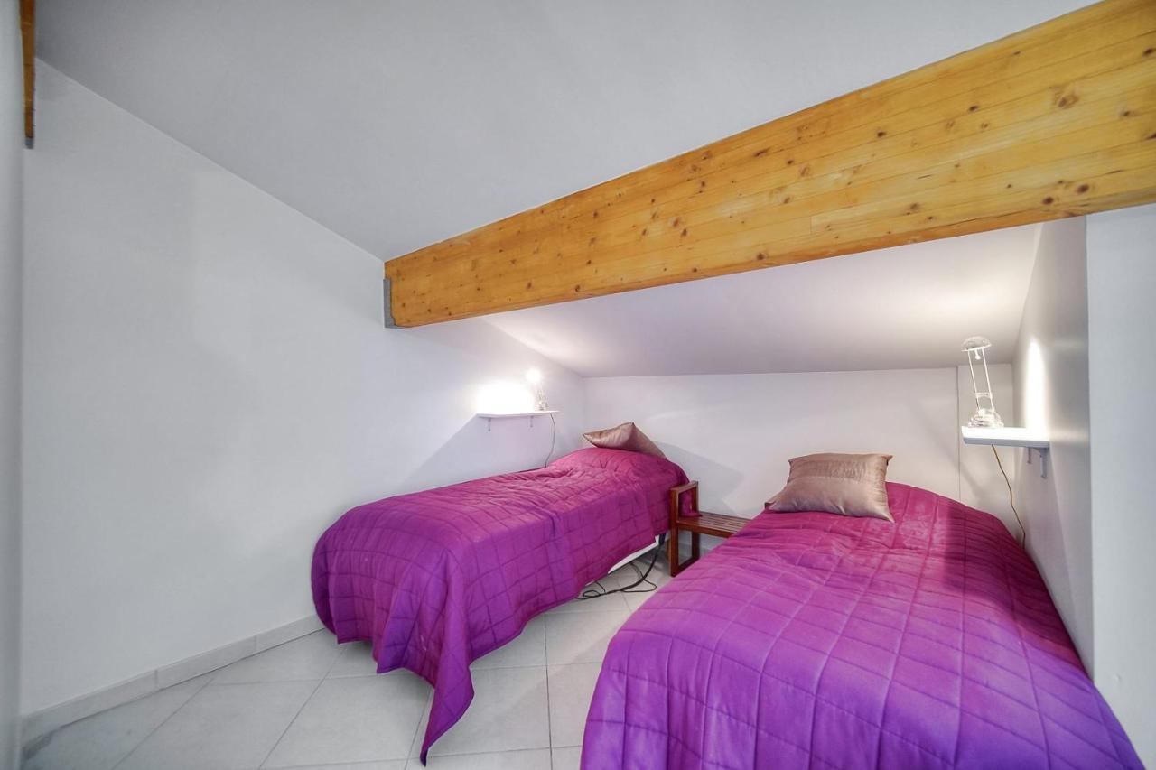 Ref 1766 - Center - For Rent Apartment *