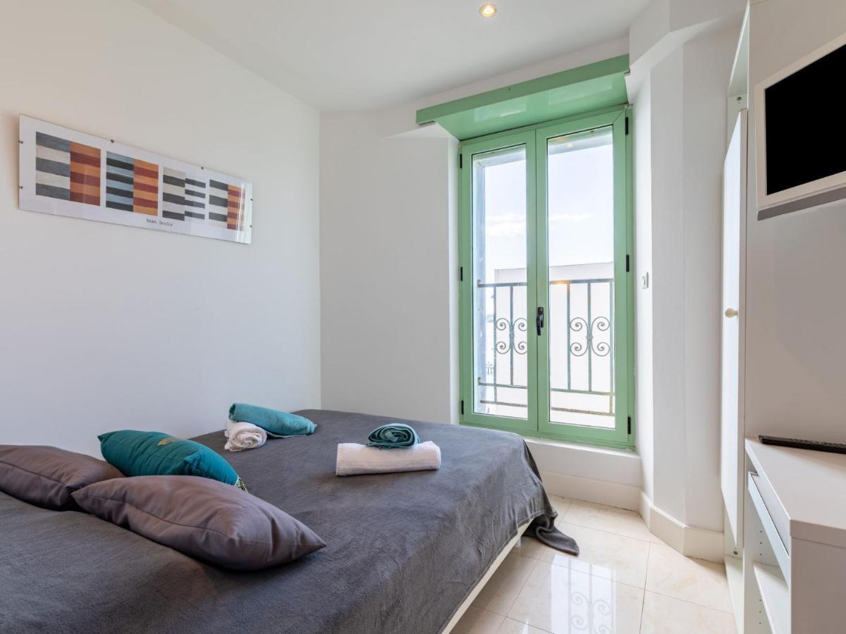Les Araucarias By Interhome